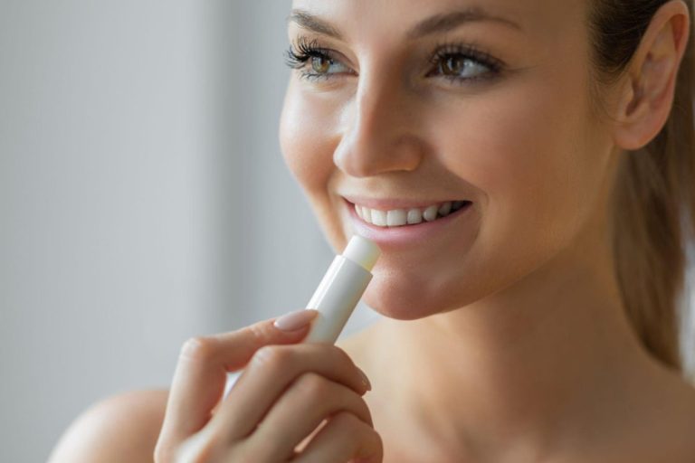 8 Must-Have Lip Care Products for Winter