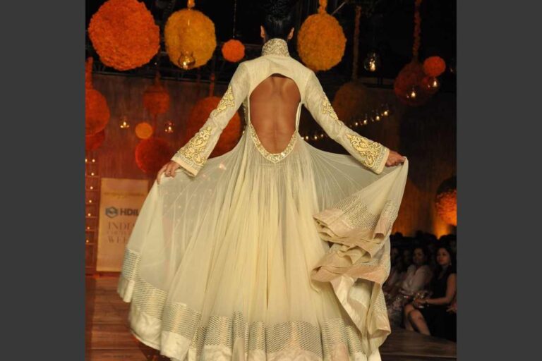 Suit Back Gala Design Ideas to Steal the Show